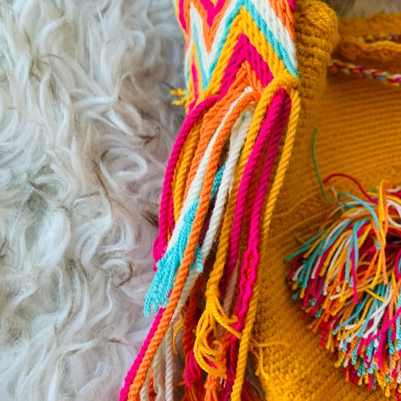 Colombian Wayuu Hand Bag - Picture 7 of 7